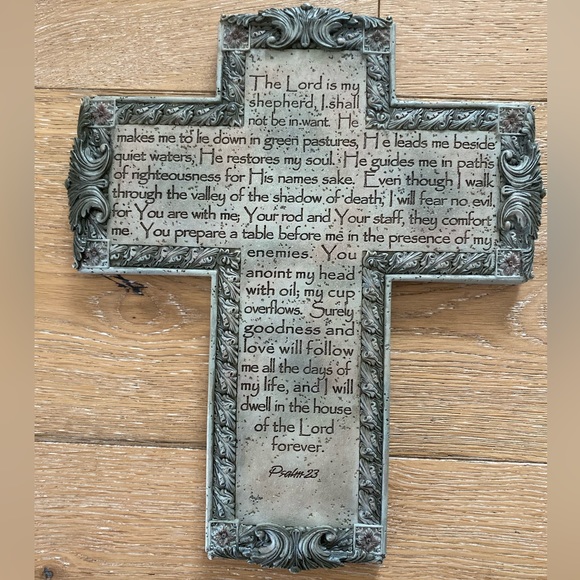 DEMDACO Beautiful Engraved Cross (wall mountable) - Picture 1 of 6